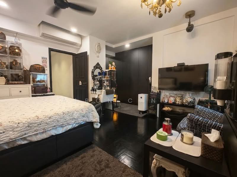 Villa Verde, Verde Grove, Dairy Farm / Bukit Panjang / Choa Chu Kang, 5 Bedrooms, 3,200 sqft, Terraced House For Sale, by Aaron Chng, 500240897 - Bedroom - PropertyGuru.com.sg