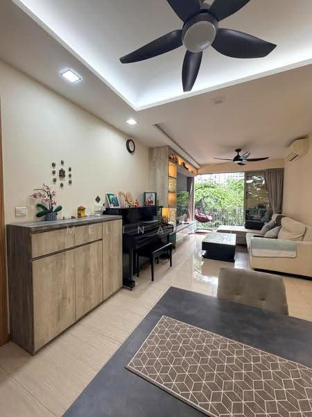 FLO Residence, Punggol Field Walk, 4 Bedrooms, 1,227 sqft, Condominium For Rent, by Melina Yap, 500240898 - Living Room - PropertyGuru.com.sg