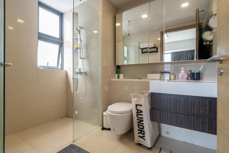 The Palette, 103 Pasir Ris Grove, 2 Bedrooms, 753 sqft, Condominium For Sale, by Bob Ho, 500240912 - Bathroom - PropertyGuru.com.sg