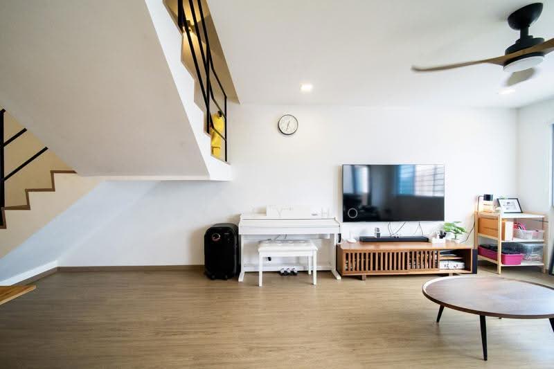 867A Tampines Street 83, 867A Tampines Street 83, Pasir Ris / Tampines, 3 Bedrooms, 1,571 sqft, HDB Flat For Sale, by Jassy Ho, 500240932 - Living Room - PropertyGuru.com.sg