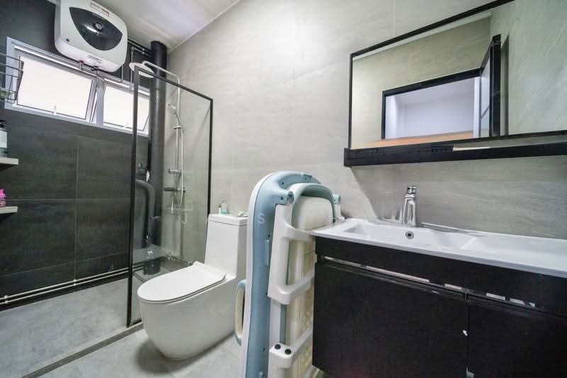 867A Tampines Street 83, 867A Tampines Street 83, Pasir Ris / Tampines, 3 Bedrooms, 1,571 sqft, HDB Flat For Sale, by Jassy Ho, 500240932 - Bathroom - PropertyGuru.com.sg