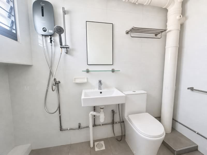 511 Choa Chu Kang Street 51, 511 Choa Chu Kang Street 51, 4 Bedrooms, 1,431 sqft, HDB Flat For Sale, by Mario Ong Jun Zhi, 500240937 - Common Bathroom - PropertyGuru.com.sg