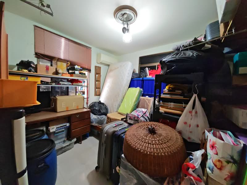 Jalan Bangsawan / Opera Estate / Swan Lake Avenue / Fidelio Street / Aida Street Semi-D, Jalan Bangsawan / Opera Estate / Swan Lake Avenue / Fidelio Street / Aida Street, 6 Bedrooms, 4,000 sqft, Semi-Detached House For Sale, by Jeff Tee (尚洋), 500240940 - Bedroom - PropertyGuru.com.sg