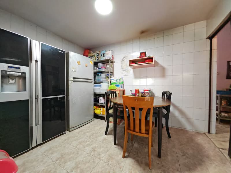 Jalan Bangsawan / Opera Estate / Swan Lake Avenue / Fidelio Street / Aida Street Semi-D, Jalan Bangsawan / Opera Estate / Swan Lake Avenue / Fidelio Street / Aida Street, 6 Bedrooms, 4,000 sqft, Semi-Detached House For Sale, by Jeff Tee (尚洋), 500240940 - Dining - PropertyGuru.com.sg