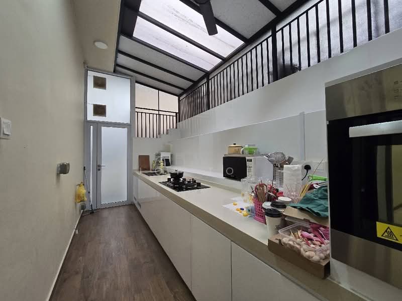 Sembawang Hills Estate, Jalan Telang, 6 Bedrooms, 5,000 sqft, Terraced House For Sale, by Joy Toh, 500240945 - PropertyGuru.com.sg