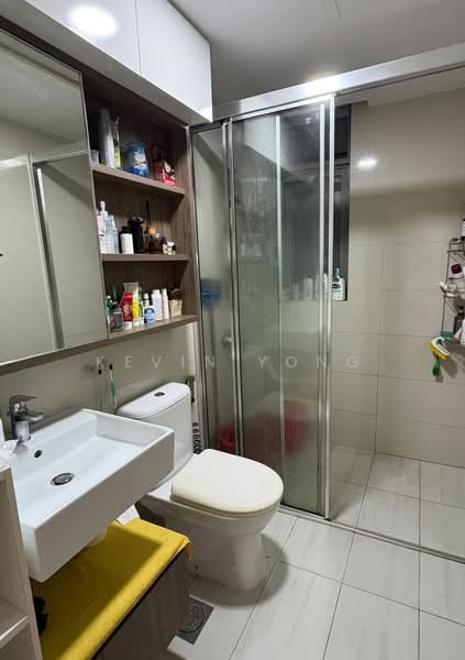 Sol Acres, 8 Choa Chu Kang Grove, 3 Bedrooms, 1,066 sqft, Condominium For Sale, by Kevin Yong, 500240956 - Common Bathroom - PropertyGuru.com.sg