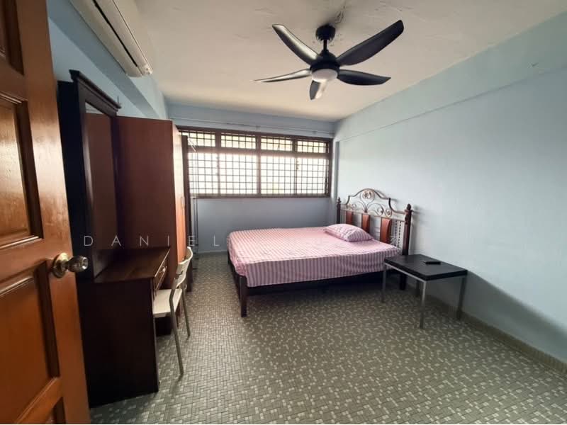 44 Sims Drive, 44 Sims Drive, Room Rental, 150 sqft, HDB Flat For Rent, by Daniel Chua 蔡美山, 500240967 - PropertyGuru.com.sg