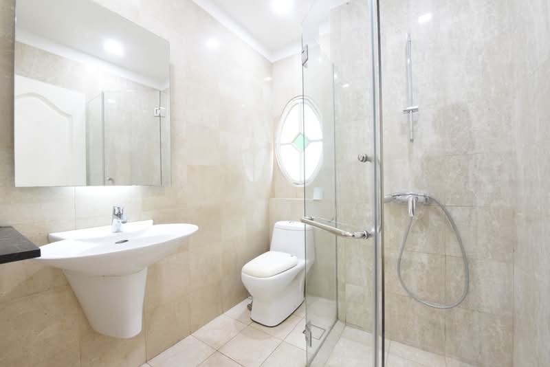 Landed7772@2 Storey Detached at Gentle Villa, Gentle Villa, 5 Bedrooms, 7,400 sqft, Detached House For Rent, by K L Goh, 500240968 - PropertyGuru.com.sg