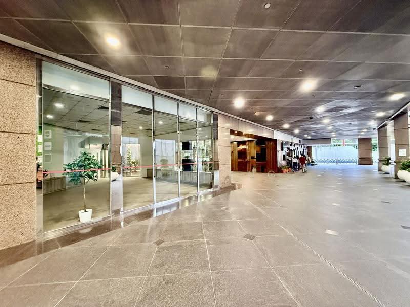 L1 Dual Frontage Cafe/Light F&B Space @ Somerset Vicinity | Prime Location | Near MRT, Orchard / River Valley, 958 sqft, Food & Beverage For Rent, by Sean Pang, 500240972 - CommercialGuru.com.sg
