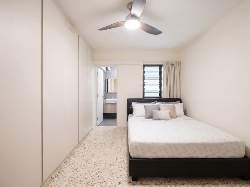 71 Bedok South Road, 71 Bedok South Road, 2 Bedrooms, 721 sqft, HDB Flat For Sale, by Vanessa Owh, 500241003 - Bedroom - PropertyGuru.com.sg
