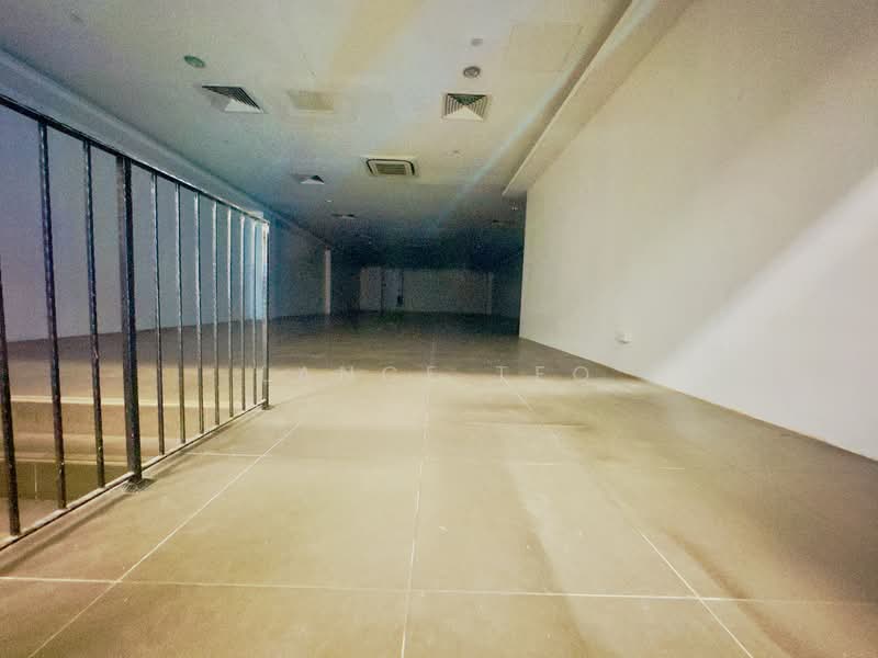 Retail or FnB Space Near Rocher Mrt, Beach Road / Bugis / Rochor, 2,562 sqft, Mall Shop For Rent, by Lance Teo, 500241008 - Interior - CommercialGuru.com.sg