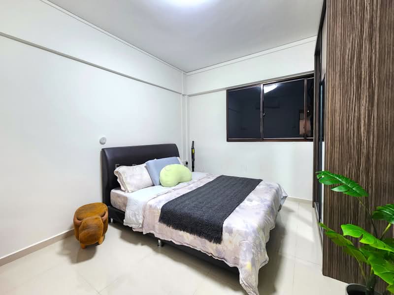 430 Jurong West Avenue 1, 430 Jurong West Avenue 1, 3 Bedrooms, 1,109 sqft, HDB Flat For Sale, by Eric Wong, 500241034 - Bedroom - PropertyGuru.com.sg