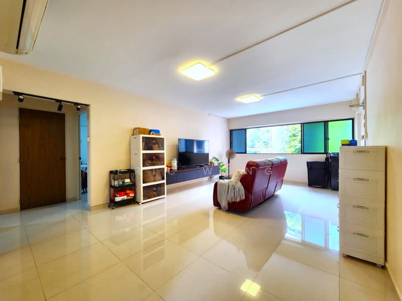 430 Jurong West Avenue 1, 430 Jurong West Avenue 1, 3 Bedrooms, 1,109 sqft, HDB Flat For Sale, by Eric Wong, 500241034 - Living Room - PropertyGuru.com.sg
