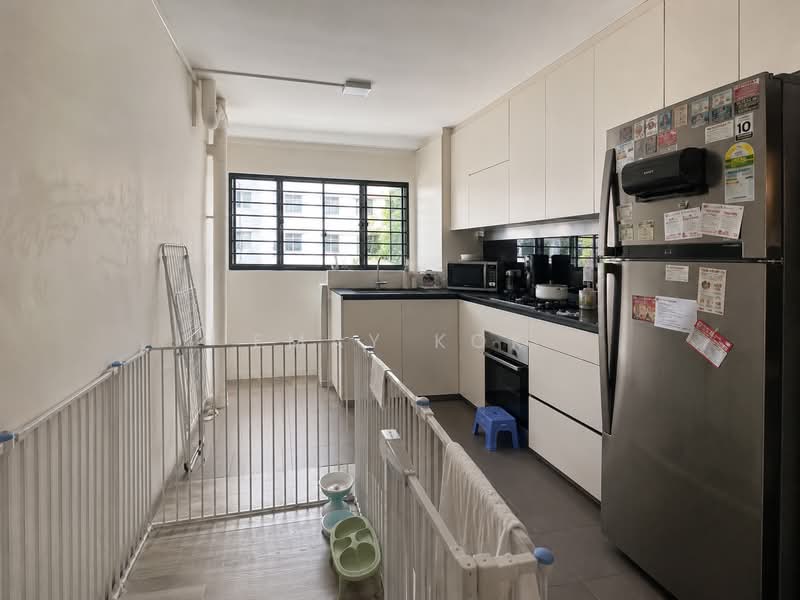 427 Ang Mo Kio Avenue 3, 427 Ang Mo Kio Avenue 3, 3 Bedrooms, 990 sqft, HDB Flat For Sale, by Emay Kok, 500241035 - Kitchen - PropertyGuru.com.sg