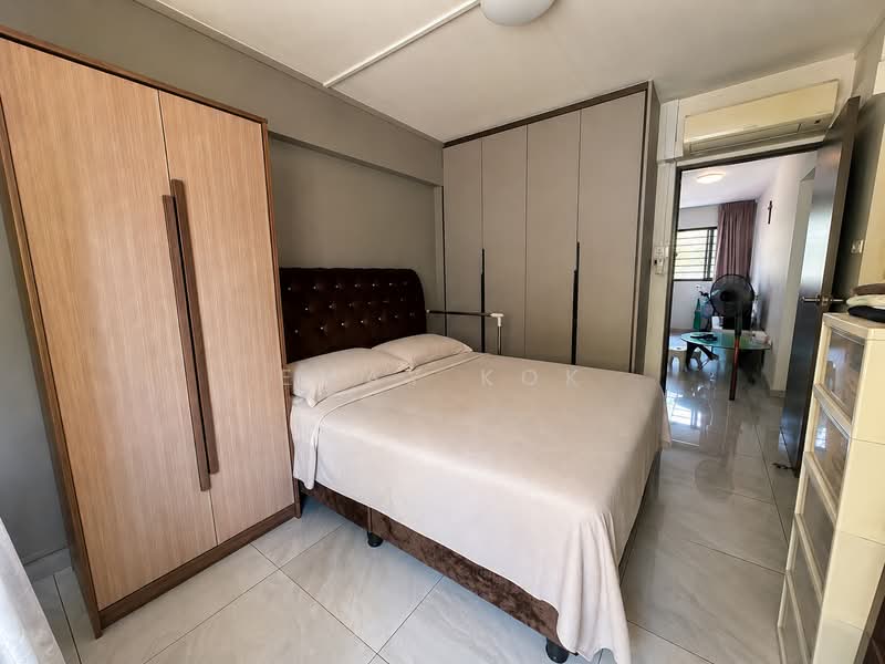 427 Ang Mo Kio Avenue 3, 427 Ang Mo Kio Avenue 3, 3 Bedrooms, 990 sqft, HDB Flat For Sale, by Emay Kok, 500241035 - Bedroom - PropertyGuru.com.sg