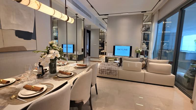Concourse Skyline, 300 Beach Road, Beach Road / Bugis / Rochor, 3 Bedrooms, 1,668 sqft, Condominium For Sale, by Tan Shi Jie, 500241036 - Living Room - PropertyGuru.com.sg