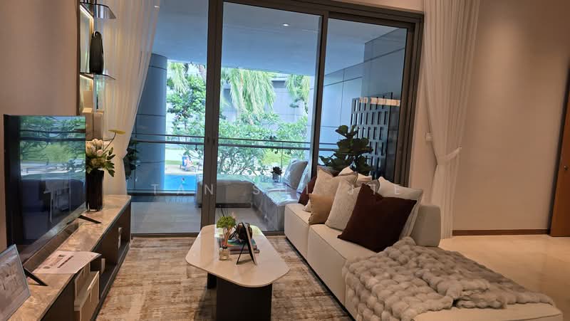 Concourse Skyline, 300 Beach Road, Beach Road / Bugis / Rochor, 3 Bedrooms, 1,668 sqft, Condominium For Sale, by Tan Shi Jie, 500241036 - Living Room - PropertyGuru.com.sg
