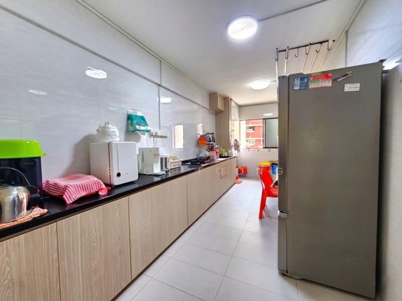 430 Jurong West Avenue 1, 430 Jurong West Avenue 1, 3 Bedrooms, 1,109 sqft, HDB Flat For Sale, by Shon Foong, 500241044 - Kitchen - PropertyGuru.com.sg