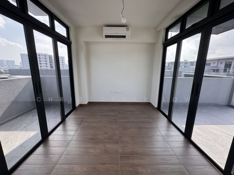 Belgravia Ace, 100 Belgravia Drive, 5 Bedrooms, 4,370 sqft, Semi-Detached House For Sale, by Christopher Low, 500241078 - Balcony - PropertyGuru.com.sg