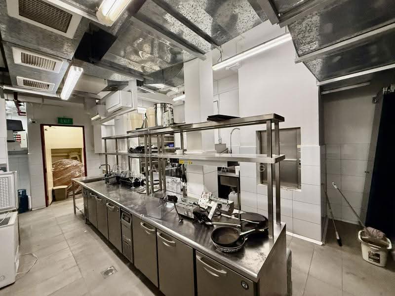 L1 + L2 F&B Space @ Raffles Place/Telok Ayer Vicinity | w Outdoor Terrace | Prime Location, Boat Quay / Raffles Place / Marina, 3,442 sqft, Food & Beverage For Rent, by Sean Pang, 500241105 - Kitchen - CommercialGuru.com.sg