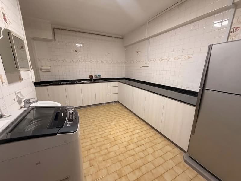 238 Hougang Avenue 1, 238 Hougang Avenue 1, Hougang / Punggol / Sengkang, 3 Bedrooms, 1,184 sqft, HDB Flat For Sale, by Samuel Sim, 500241115 - PropertyGuru.com.sg