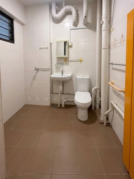238 Hougang Avenue 1, 238 Hougang Avenue 1, Hougang / Punggol / Sengkang, 3 Bedrooms, 1,184 sqft, HDB Flat For Sale, by Samuel Sim, 500241115 - PropertyGuru.com.sg