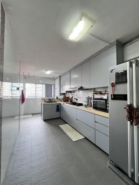 329 Bukit Batok Street 33, 329 Bukit Batok Street 33, Dairy Farm / Bukit Panjang / Choa Chu Kang, 3 Bedrooms, 1,313 sqft, HDB Flat For Sale, by Alicia Koh, 500241117 - Kitchen - PropertyGuru.com.sg