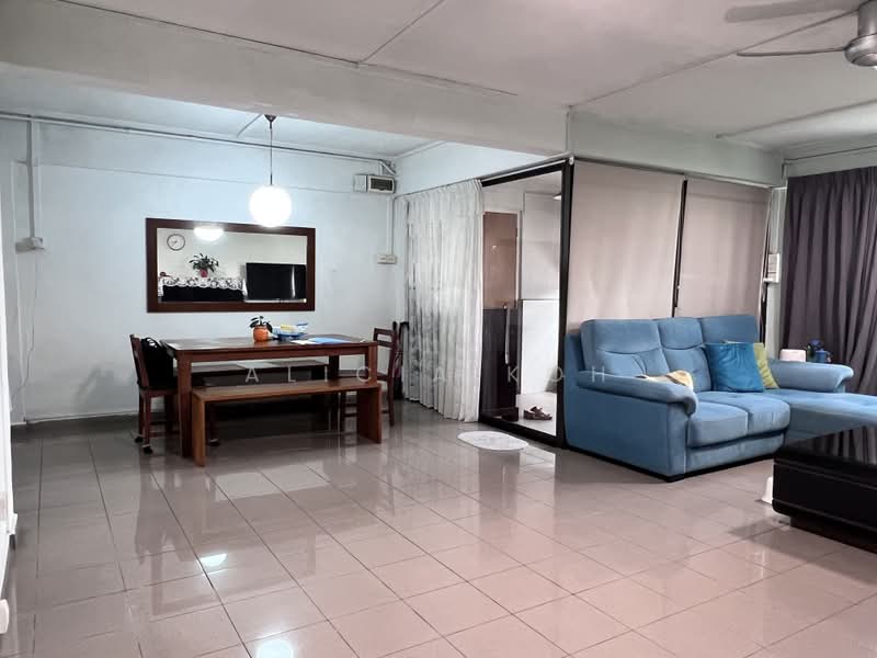 329 Bukit Batok Street 33, 329 Bukit Batok Street 33, Dairy Farm / Bukit Panjang / Choa Chu Kang, 3 Bedrooms, 1,313 sqft, HDB Flat For Sale, by Alicia Koh, 500241117 - Living Room - PropertyGuru.com.sg