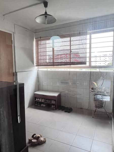 329 Bukit Batok Street 33, 329 Bukit Batok Street 33, Dairy Farm / Bukit Panjang / Choa Chu Kang, 3 Bedrooms, 1,313 sqft, HDB Flat For Sale, by Alicia Koh, 500241117 - Balcony - PropertyGuru.com.sg