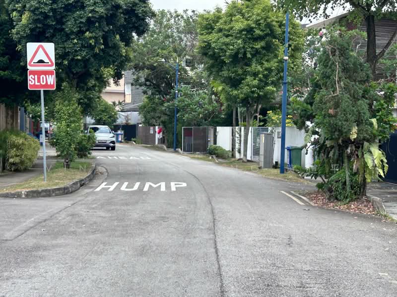 Single-storey Landed House at Serangoon Garden, Hougang / Punggol / Sengkang, 3 Bedrooms, 1,000 sqft, Semi-Detached House For Sale, by Vincent Wong 黄道平, 500241119 - Exterior - PropertyGuru.com.sg