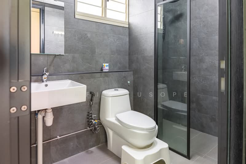 466A Spring Lodge, 466A Sembawang Drive, 3 Bedrooms, 967 sqft, HDB Flat For Sale, by Shafik Yusope, 500241123 - Bathroom - PropertyGuru.com.sg