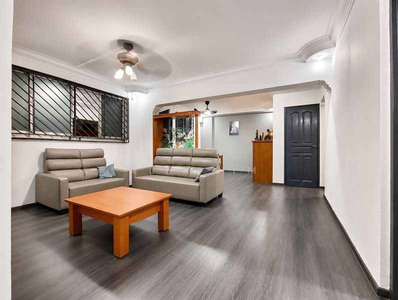 746 Jurong West Street 73, 746 Jurong West Street 73, 3 Bedrooms, 1,119 sqft, HDB Flat For Sale, by Alex Lim, 500241139 - Living Room - PropertyGuru.com.sg