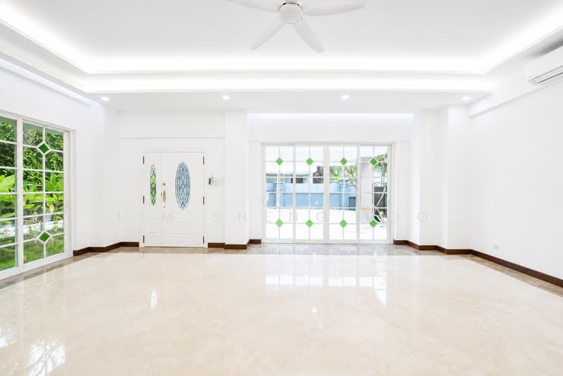 Gentle Villas, 71 Gentle Drive, 5 Bedrooms, 7,382 sqft, Semi-Detached House For Rent, by Lim Sheng Loo, 500241141 - Entrance - PropertyGuru.com.sg