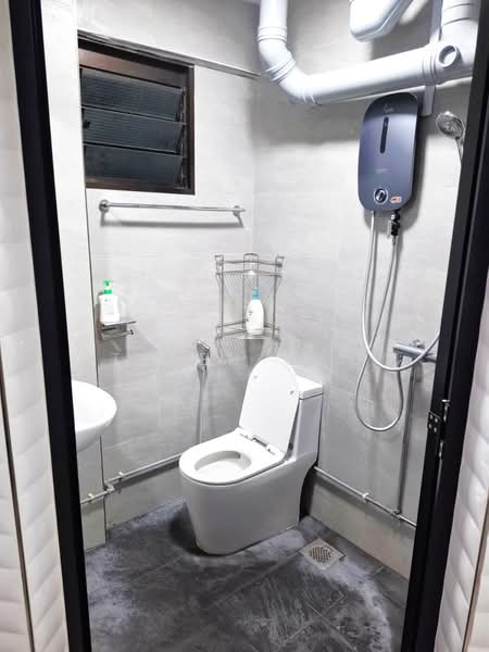 123 Yishun Street 11, 123 Yishun Street 11, Room Rental, 120 sqft, HDB Flat For Rent, by Steven Choo, 500241147 - Bathroom - PropertyGuru.com.sg