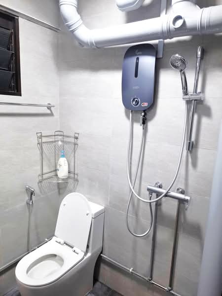 123 Yishun Street 11, 123 Yishun Street 11, Room Rental, 120 sqft, HDB Flat For Rent, by Steven Choo, 500241147 - Bathroom - PropertyGuru.com.sg