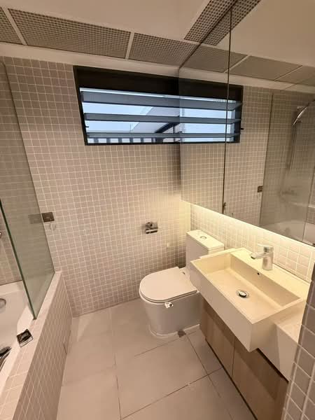 308A Punggol Walk, 308A Punggol Walk, 3 Bedrooms, 990 sqft, HDB Flat For Rent, by Carol He, 500241149 - Bathroom - PropertyGuru.com.sg
