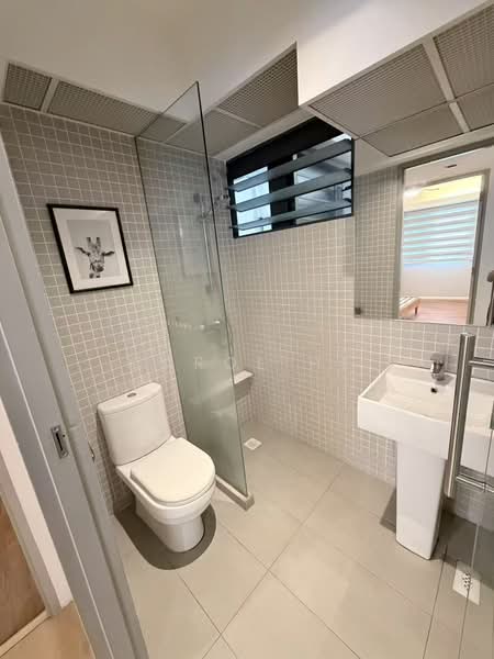 308A Punggol Walk, 308A Punggol Walk, 3 Bedrooms, 990 sqft, HDB Flat For Rent, by Carol He, 500241149 - Bathroom - PropertyGuru.com.sg