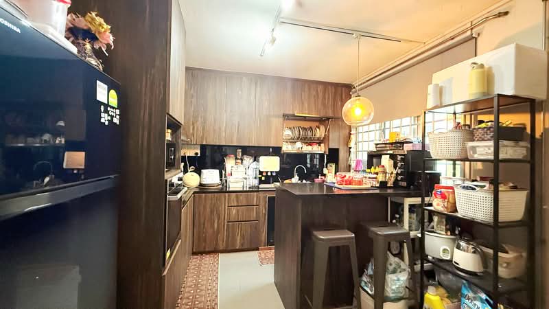 636 Pasir Ris Drive 1, 636 Pasir Ris Drive 1, 4 Bedrooms, 1,323 sqft, HDB Flat For Sale, by Zai ., 500241163 - Kitchen - PropertyGuru.com.sg
