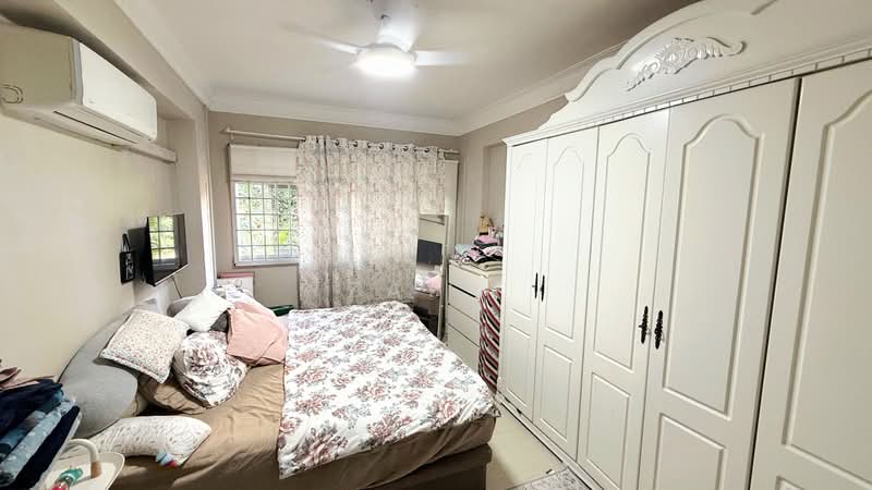 636 Pasir Ris Drive 1, 636 Pasir Ris Drive 1, 4 Bedrooms, 1,323 sqft, HDB Flat For Sale, by Zai ., 500241163 - Bedroom - PropertyGuru.com.sg