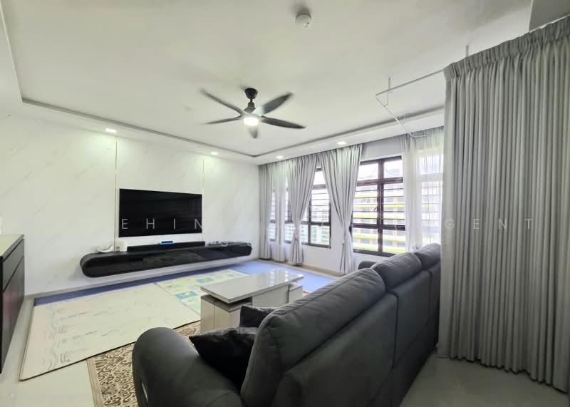 608B Tampines North Drive 1, 608B Tampines North Drive 1, 3 Bedrooms, 1,216 sqft, HDB Flat For Sale, by Sallehin Halim (Agent Soul), 500241166 - Living Room - PropertyGuru.com.sg