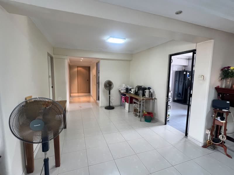 520 Jelapang Road, 520 Jelapang Road, Dairy Farm / Bukit Panjang / Choa Chu Kang, 4 Bedrooms, 1,517 sqft, HDB Flat For Sale, by Patrick Ong, 500241196 - Living Room - PropertyGuru.com.sg