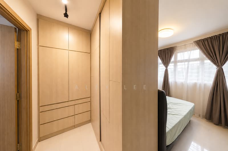 450D Bukit Batok West Avenue 6, 450D Bukit Batok West Avenue 6, 2 Bedrooms, 721 sqft, HDB Flat For Sale, by Alex Lee, 500241214 - Bedroom - PropertyGuru.com.sg