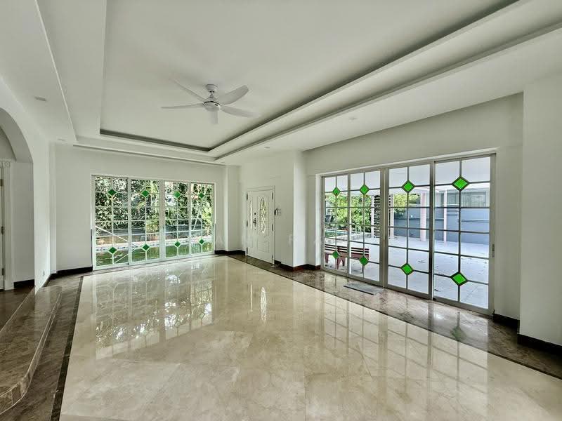2 Storey Detached House @ Novena | Gentle Drive Vicinity, Newton / Novena, 5 Bedrooms, 7,382 sqft, Detached House For Rent, by Sean Pang, 500241221 - Living Room - PropertyGuru.com.sg