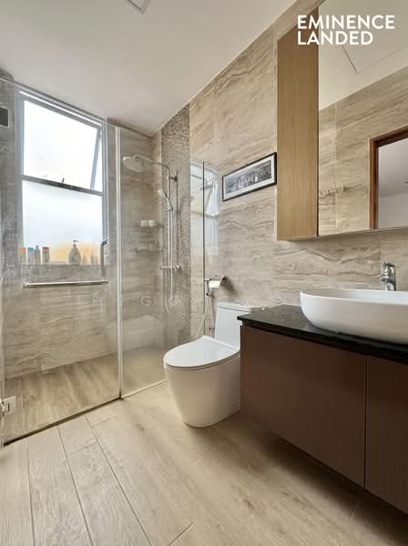 A&A Potential, 999 Yrs Inter Terrace @ Holland Grove, D10 ★Eminance Landed★, Holland Grove Rd/ Holland Rd/ Henry Park/Mount Sinai Dr/Jalan Jelita, 3 Bedrooms, 2,740 sqft, Terraced House For Sale, by Peggy Guo, 500241230 - Bathroom - PropertyGuru.com.sg
