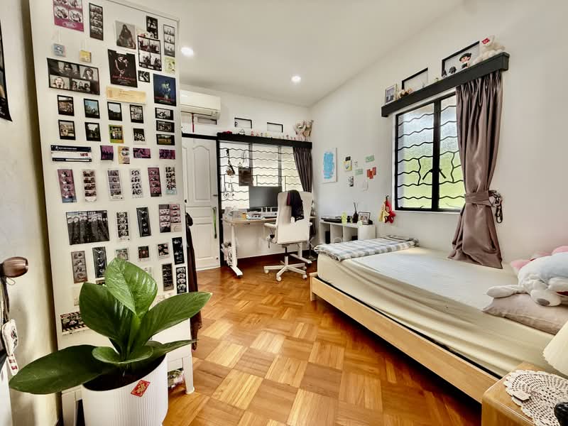 Semi-Detached at Telok Kurau. Tao Nan School. CHIJ Katong. Ngee Ann Primary, East Coast. Telok Kurau Road. Frankel Drive. Dunbar Walk. Coldstream Ave. Duku Rd. St Patrick's Rd, 4 Bedrooms, 1,800 sqft, Semi-Detached House For Sale, by Alan Koh, 500241238 - Bedroom - PropertyGuru.com.sg