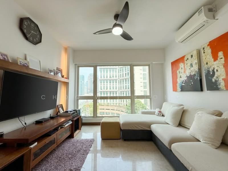 Burlington Square, 175B Bencoolen Street, 2 Bedrooms, 840 sqft, Apartment For Sale, by Choo Wei Kiong, 500241240 - Living Room - PropertyGuru.com.sg
