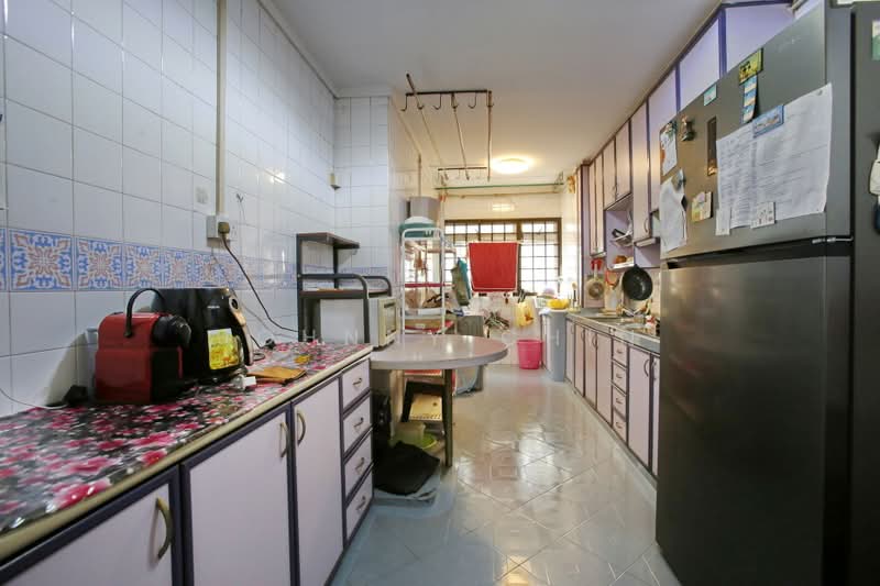 313 Woodlands Street 31, 313 Woodlands Street 31, 3 Bedrooms, 1,109 sqft, HDB Flat For Rent, by Johnny Chin, 500241259 - Kitchen - PropertyGuru.com.sg
