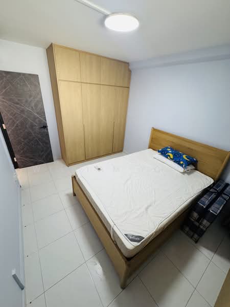 424 Tampines Street 41, 424 Tampines Street 41, Pasir Ris / Tampines, Room Rental, 200 sqft, HDB Flat For Rent, by William Yong, 500241264 - Bedroom - PropertyGuru.com.sg