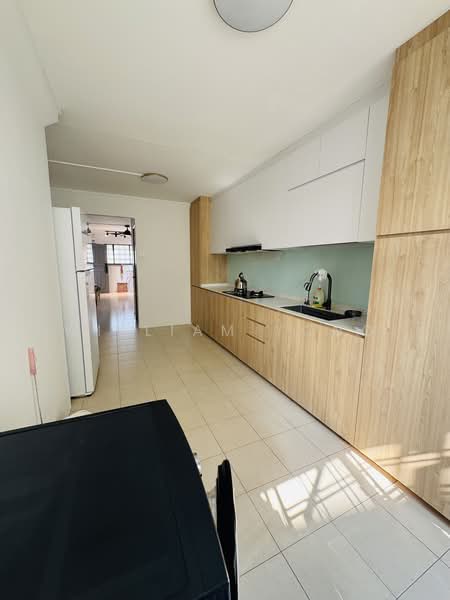 424 Tampines Street 41, 424 Tampines Street 41, Pasir Ris / Tampines, Room Rental, 200 sqft, HDB Flat For Rent, by William Yong, 500241264 - Kitchen - PropertyGuru.com.sg