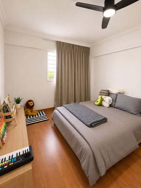 379 Clementi Avenue 5, 379 Clementi Avenue 5, Buona Vista / West Coast / Clementi New Town, 2 Bedrooms, 882 sqft, HDB Flat For Sale, by Roy Ezra Koh, 500241267 - Bedroom - PropertyGuru.com.sg